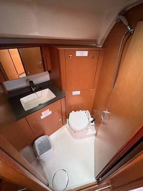 Punat Segelboot 3 Kabine 7 Liegeplätze 7 Gäste 12.35 m Nummer des Inserats: #21376 5