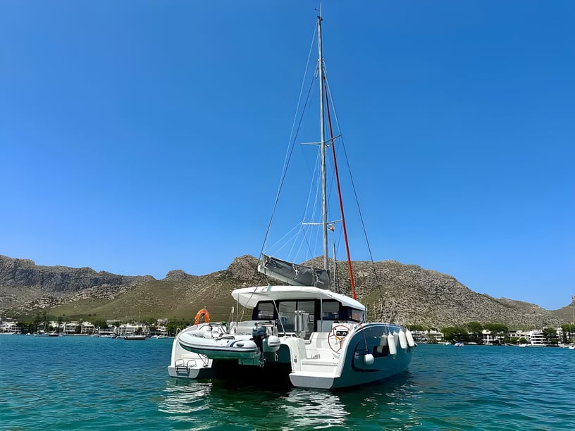 Puerto Pollensa Catamarán Cabina 5  11  literas 11  invitados 11.33 m Número de anuncio: #21398 3