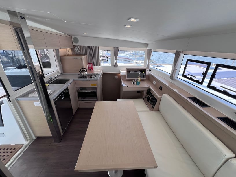 Volos Catamaran 4 cabin 10 berths 10 guests 11.74 m Listing Number: #21409 3