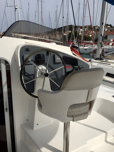 Izola Catamaran 5 cabin 10 berths 10 guests 11.9 m Listing Number: #21411 4