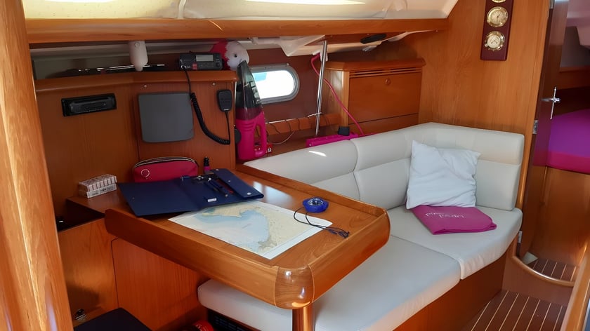 Izola Sailboat 3 cabin 8 berths 8 guests 11.47 m Listing Number: #21414 5