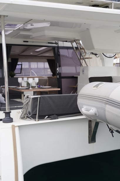 Lefkada Catamarán Cabina 6  12  literas 12  invitados 13.3 m Número de anuncio: #21454 5