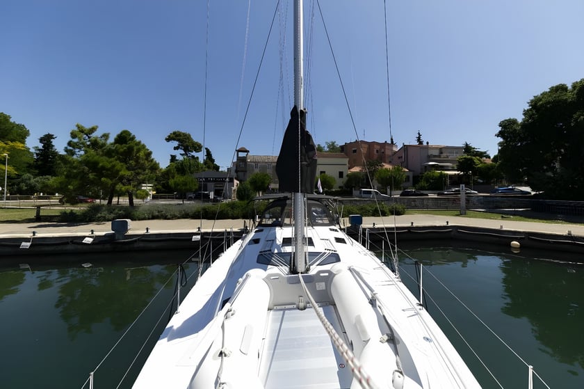 Zadar Sailboat 4 cabin 10 berths 10 guests 13.32 m Listing Number: #21468 3