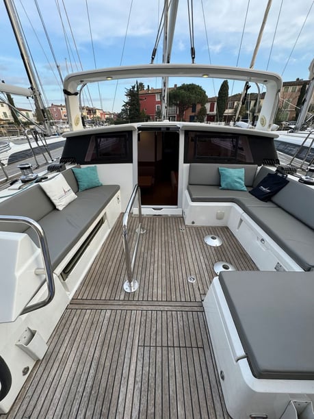 Grimaud Segelboot 3 Kabine 8 Liegeplätze 8 Gäste 15.27 m Nummer des Inserats: #21499 5