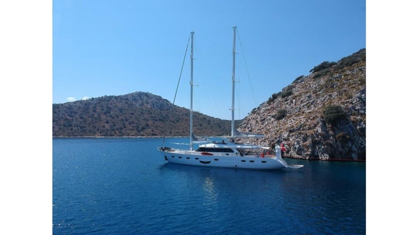 Fethiye Motor Yacht 5 cabin 10 berths 10 guests 35 m Listing Number: #21508 5