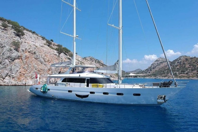 Fethiye Motoryacht 5 Kabine 10 Liegeplätze 10 Gäste 35 m Nummer des Inserats: #21508 2