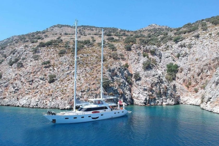 Fethiye Motoryacht 5 Kabine 10 Liegeplätze 10 Gäste 35 m Nummer des Inserats: #21508 3