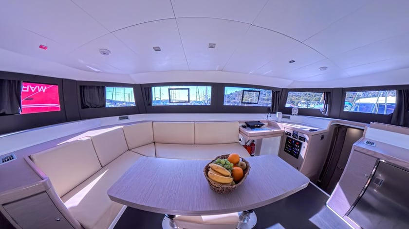Primosten Catamaran Cabine 6  12  slaapplaatsen 12  gasten 14.7 m Lijstnummer: #21512 4