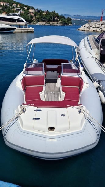 Ičići Motorboat   14 guests 6.6 m Listing Number: #21529 4