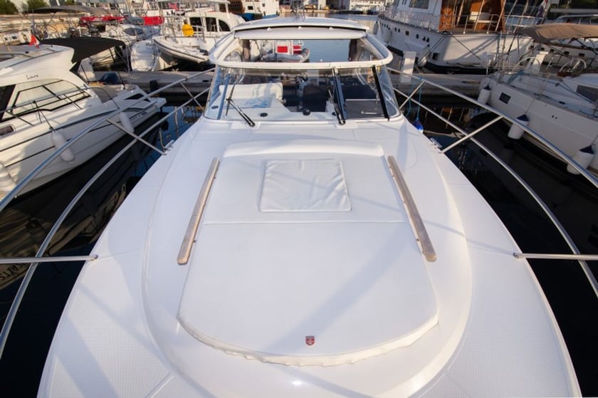 Sibenik Motorboot 2 Kabine 4 Liegeplätze 4 Gäste 11.49 m Nummer des Inserats: #21538 4