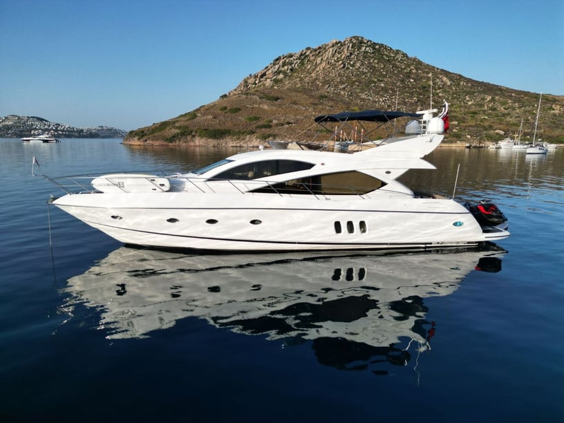 Bodrum Motoryat 3 kabin Konaklama 6 kişi Seyir 8 kişi 20 m İlan No: #21554