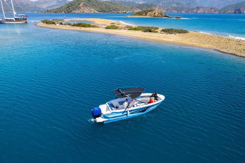 Gocek Motorboat   6 guests 7 m Listing Number: #21556 5