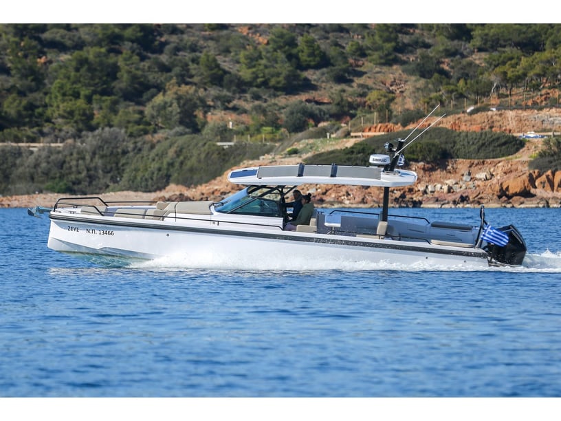 Lavrion Bateau à moteur Cabine 1  Couchettes 2  Invités 10  11.6 m Numéro de l'annonce: #21561