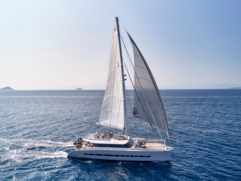 Athènes Catamaran Cabine 5  Couchettes 10  Invités 10  23 m Numéro de l'annonce: #21591 2