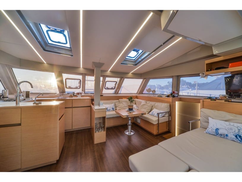 Athens Catamaran 4 cabin 8 berths 8 guests 13.71 m Listing Number: #21595 2