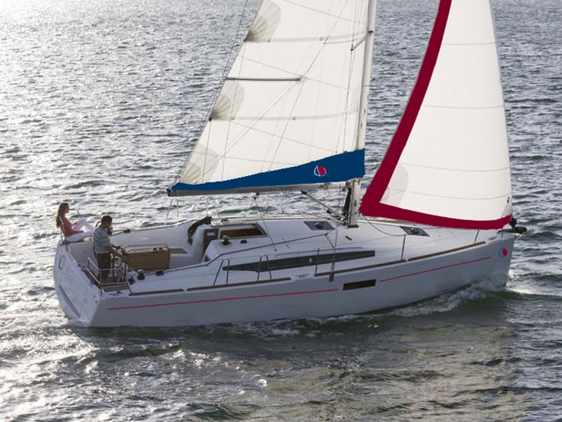 Lefkada Sailboat 2 cabin 4 berths 4 guests 10.3 m Listing Number: #2162