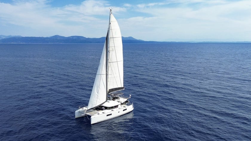 Lefkada Catamaran Cabine 4  8  slaapplaatsen 8  gasten 15.84 m Lijstnummer: #21621 3