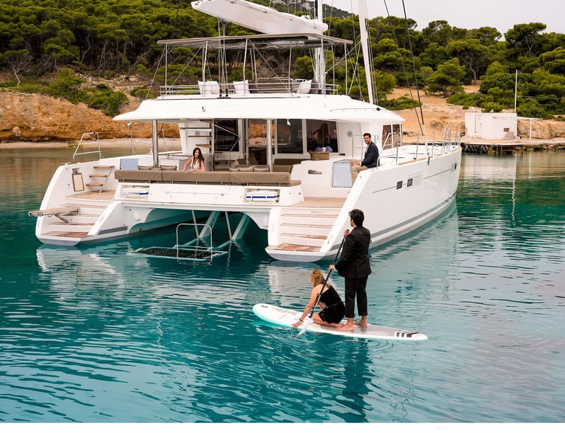 Athènes Catamaran Cabine 4  Couchettes 8  Invités 8  17.07 m Numéro de l'annonce: #21630 4