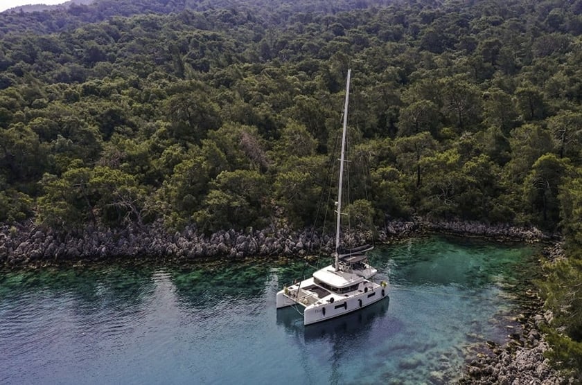 Fethiye Catamaran Cabine 4  8  slaapplaatsen 8  gasten 15.85 m Lijstnummer: #21679 2