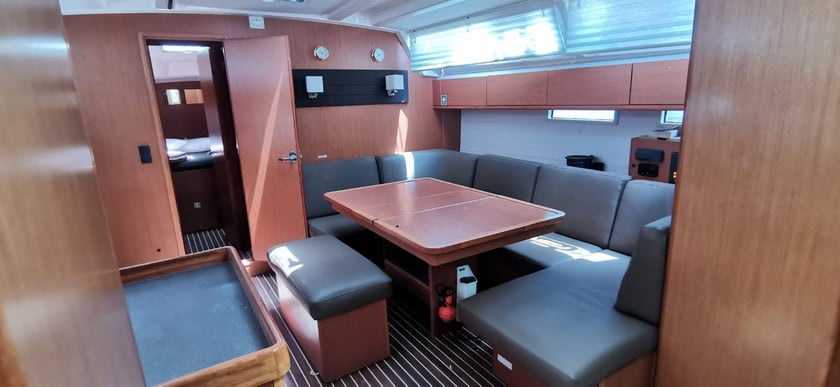 Volos Sailboat 4 cabin 8 berths 8 guests 14.52 m Listing Number: #21698 5