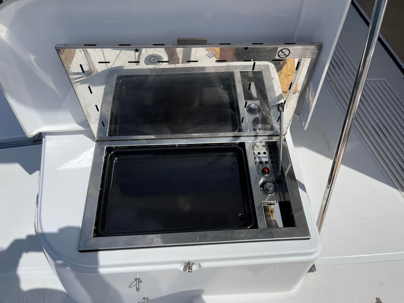 Cannes Catamarano cabina 4  cuccette 8  8  ospiti 12.85 m Numero dell'inserzione: #21719 3