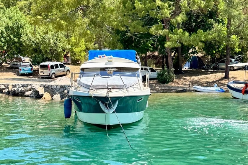 Gocek Bateau à moteur Cabine 2  Couchettes 3  Invités 3  8 m Numéro de l'annonce: #21722 3