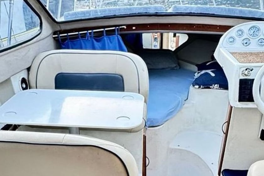 Gocek Motorboat 1 cabin 2 berths 3 guests 8 m Listing Number: #21722 5