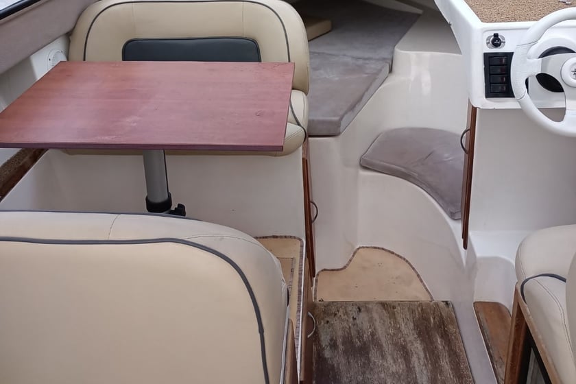 Gocek Motorboat 2 cabin 3 berths 3 guests 8 m Listing Number: #21722 3