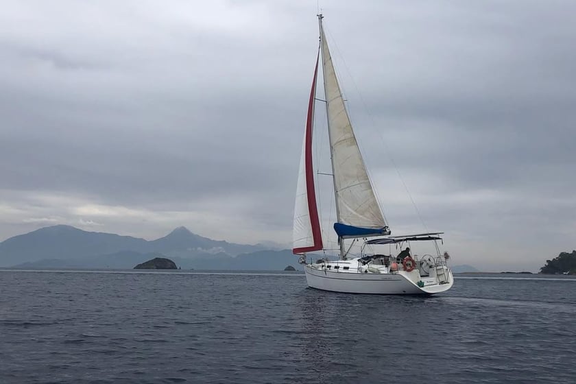 Gocek Sailboat 2 cabin 4 berths 6 guests 12 m Listing Number: #21748 2