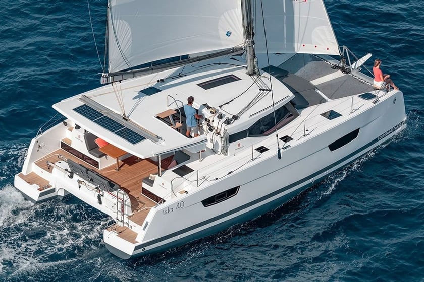 Marmaris Catamaran 5 cabin 9 berths 9 guests 11.93 m Listing Number: #21769 5