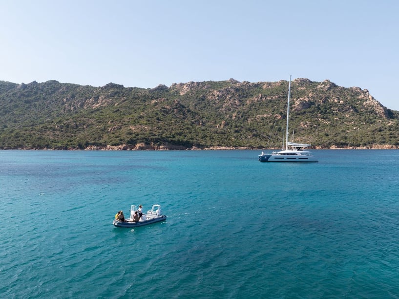 Mahé, Victoria Catamaran Cabine 6  Couchettes 12  Invités 12  23.77 m Numéro de l'annonce: #21774 5