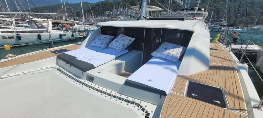 Fethiye Catamaran Cabine 3  8  slaapplaatsen 10  gasten 12.2 m Lijstnummer: #21779 4