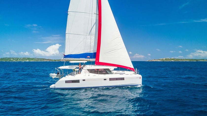 Raiatea Catamaran 4 cabin 10 berths 10 guests 13.72 m Listing Number: #2181 5