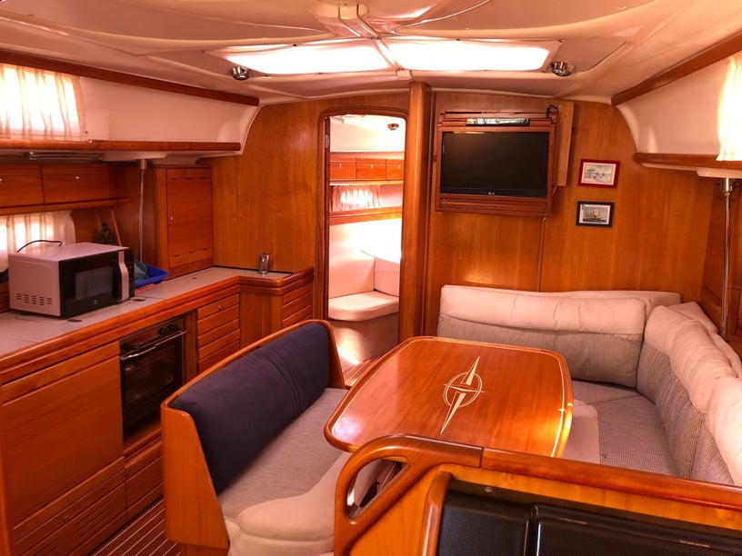 Alicante Sailboat 3 cabin 6 berths 6 guests 11.93 m Listing Number: #21872 2