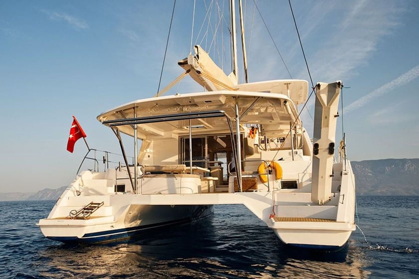 Bodrum Catamaran 3 cabin 6 berths 6 guests 16 m Listing Number: #21874 5