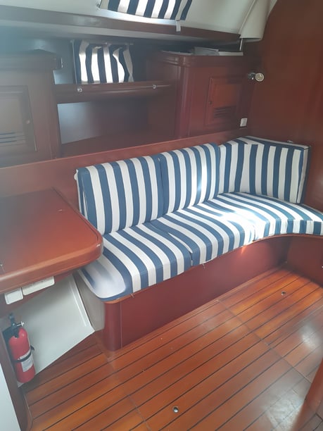 Admiraliteitsbaai Zeilboot Cabine 3  6  slaapplaatsen 6  gasten 15 m Lijstnummer: #21929 5