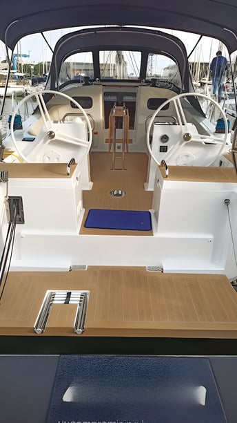 Ibiza Segelboot 3 Kabine 6 Liegeplätze 6 Gäste 11.99 m Nummer des Inserats: #21931 5