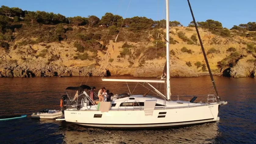 Ibiza Segelboot 3 Kabine 6 Liegeplätze 6 Gäste 11.99 m Nummer des Inserats: #21931