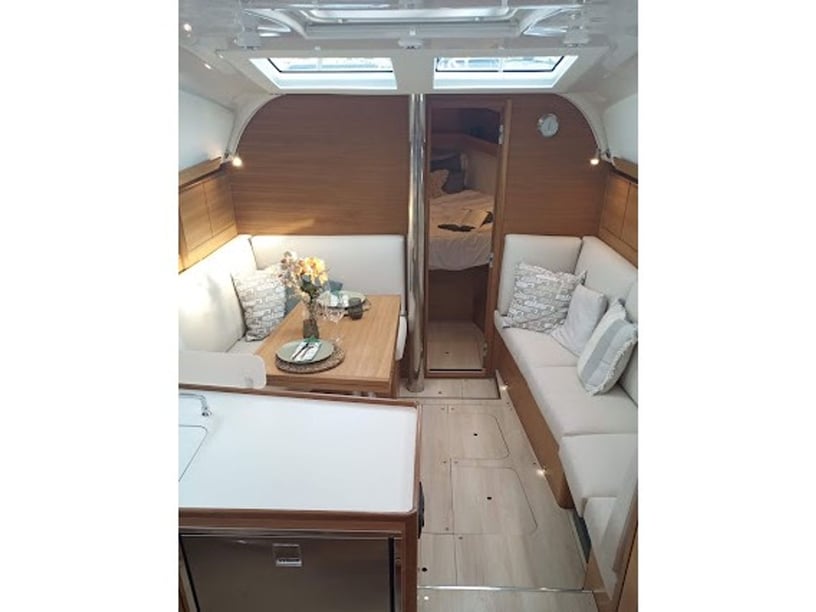 Ibiza Sailboat 3 cabin 3 berths 8 guests 11.99 m Listing Number: #21931 2