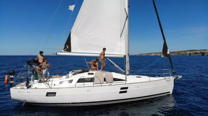 Ibiza Segelboot 3 Kabine 6 Liegeplätze 6 Gäste 11.99 m Nummer des Inserats: #21931 3