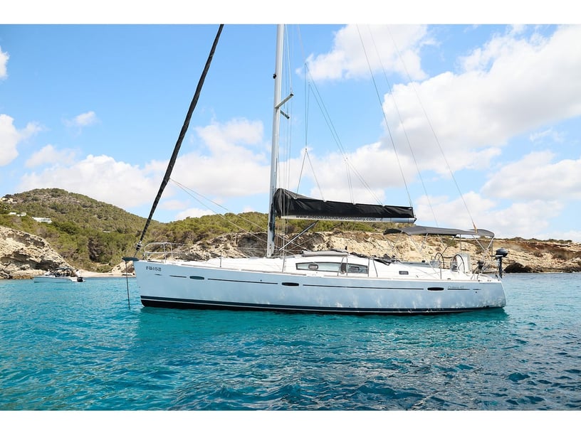 Ibiza Sailboat 4 cabin 7 berths 7 guests 12.75 m Listing Number: #21932