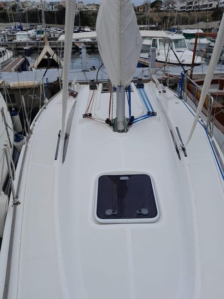 Sitges - Barcelona Sailboat 2 cabin 4 berths 4 guests 9.27 m Listing Number: #21940 4