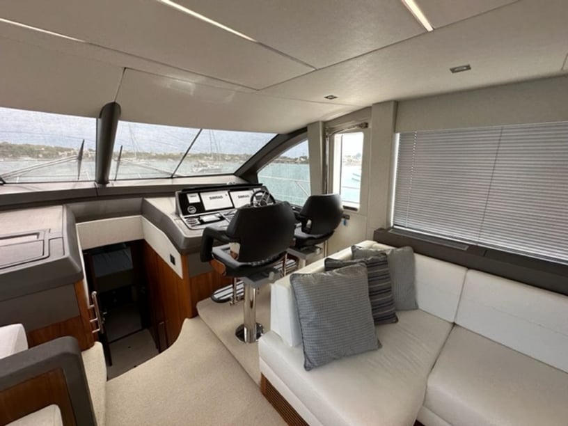 Palma de Majorque Yacht à moteur Cabine 5  Couchettes 10  Invités 10  20.81 m Numéro de l'annonce: #21957 5