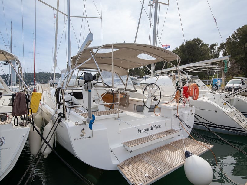 Pomer Zeilboot Cabine 5  10  slaapplaatsen 10  gasten 14.6 m Lijstnummer: #22008