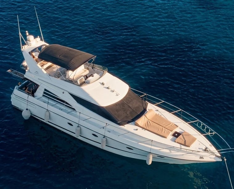 Cesme Motoryacht 3 Kabine 8 Liegeplätze 8 Gäste 18 m Nummer des Inserats: #22027