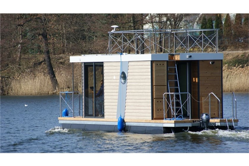 Drachten search.type_0 Cabine 1  Couchettes 2  Invités 2  9.03 m Numéro de l'annonce: #22031 3