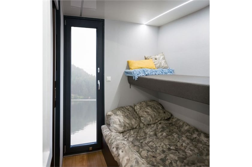 Drachten search.type_0 Cabine 1  Couchettes 2  Invités 2  9.03 m Numéro de l'annonce: #22031 5