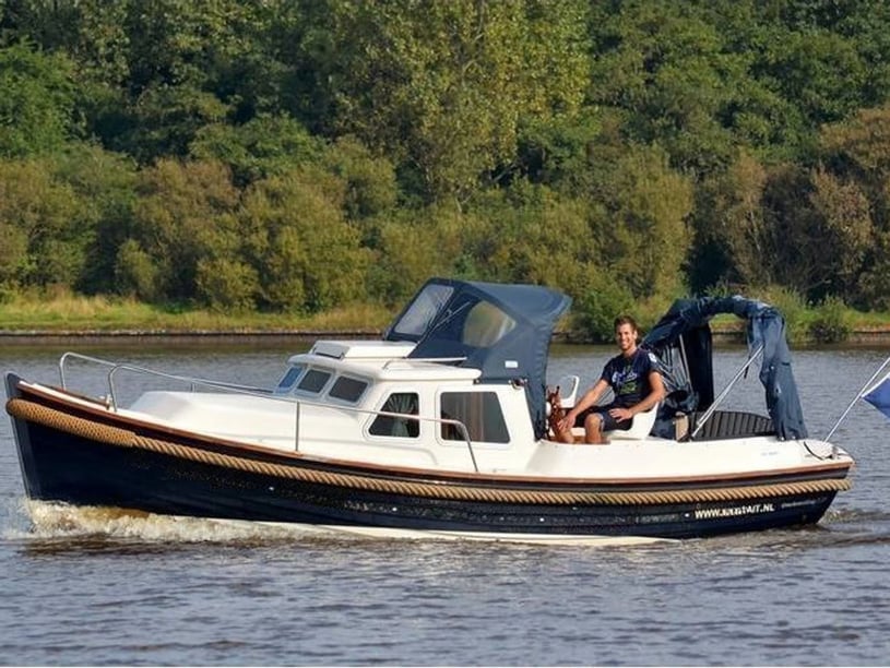 Drachten Motorboot Cabine 1  2  slaapplaatsen 2  gasten 7.5 m Lijstnummer: #22032