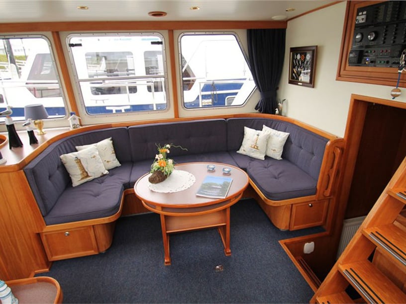 Woudsend Bateau à moteur Cabine 2  Couchettes 4  Invités 4  13 m Numéro de l'annonce: #22043 2