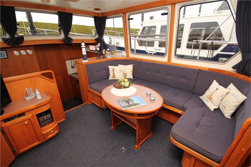 Woudsend Bateau à moteur Cabine 2  Couchettes 4  Invités 4  13 m Numéro de l'annonce: #22043 4